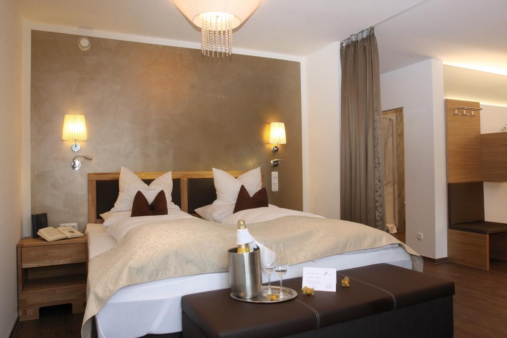 Altstadt-Hotel פסאו מראה חיצוני תמונה